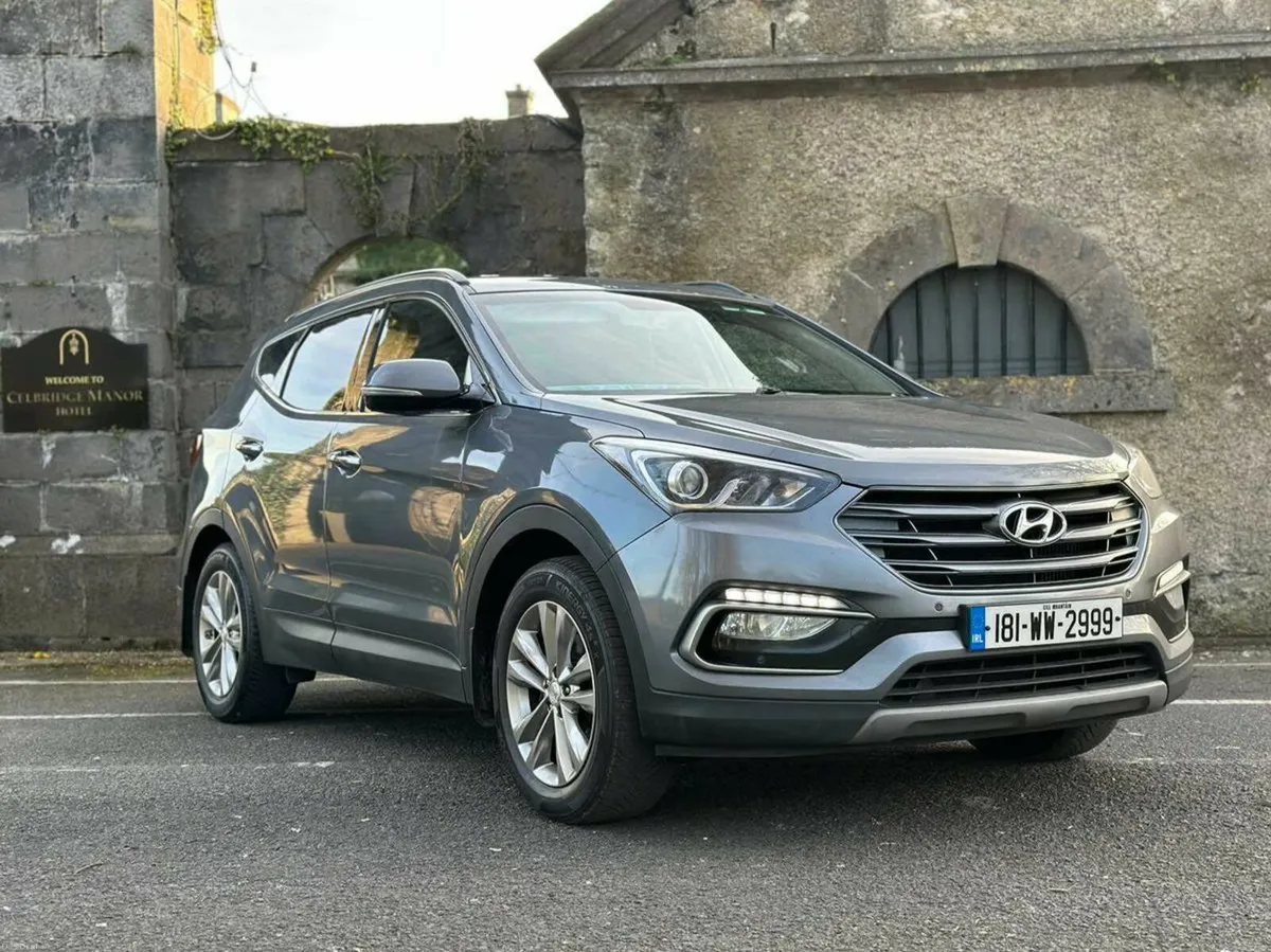 Hyundai Santa Fe 2018 - 7 Seater Executive 4WD - Image 1