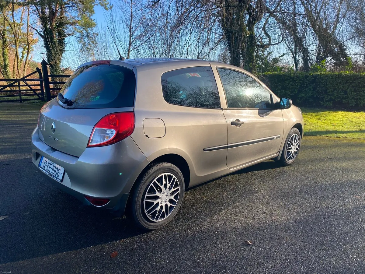 Renault Clio - Image 4