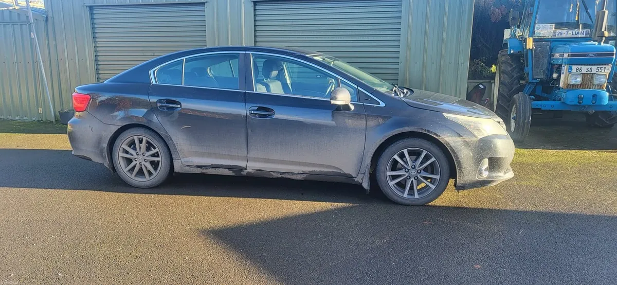 Toyota Avensis 2014 - Image 2