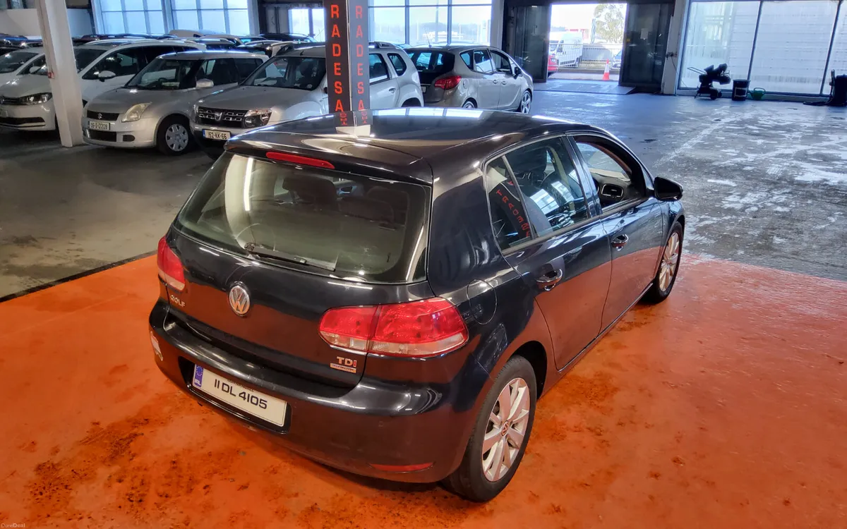 Volkswagen Golf 2011 - Image 3