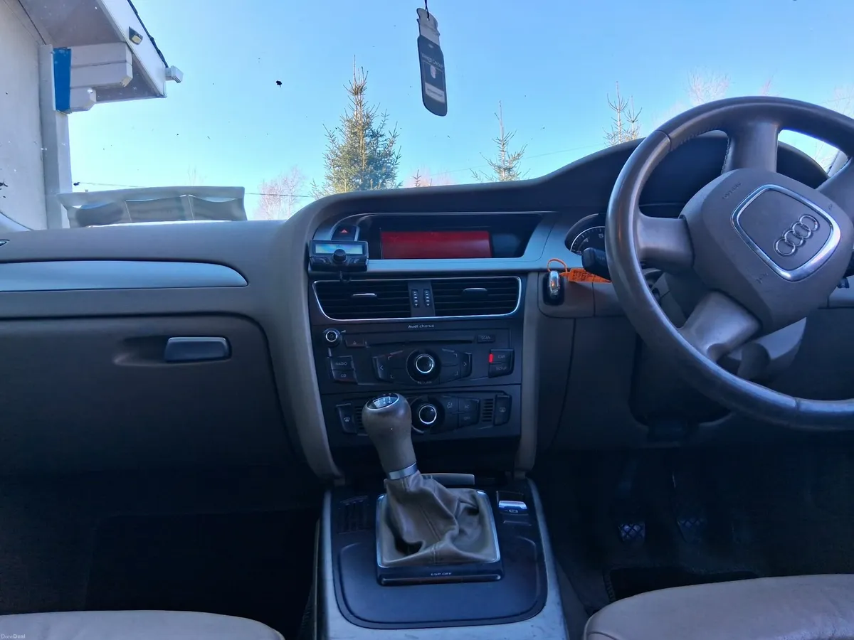 Audi A4 2008 . Only 3k km done since the last nct - Image 4