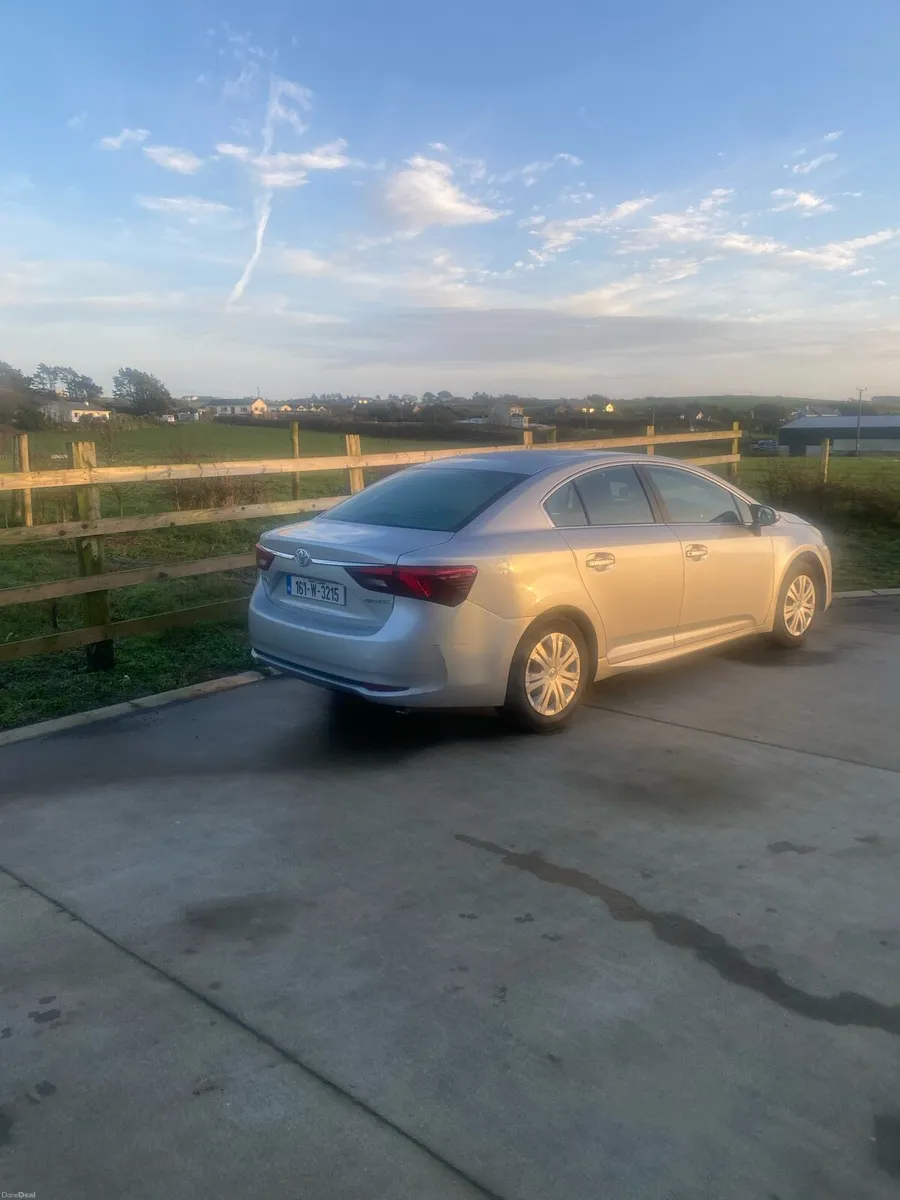 Toyota Avensis - Image 2
