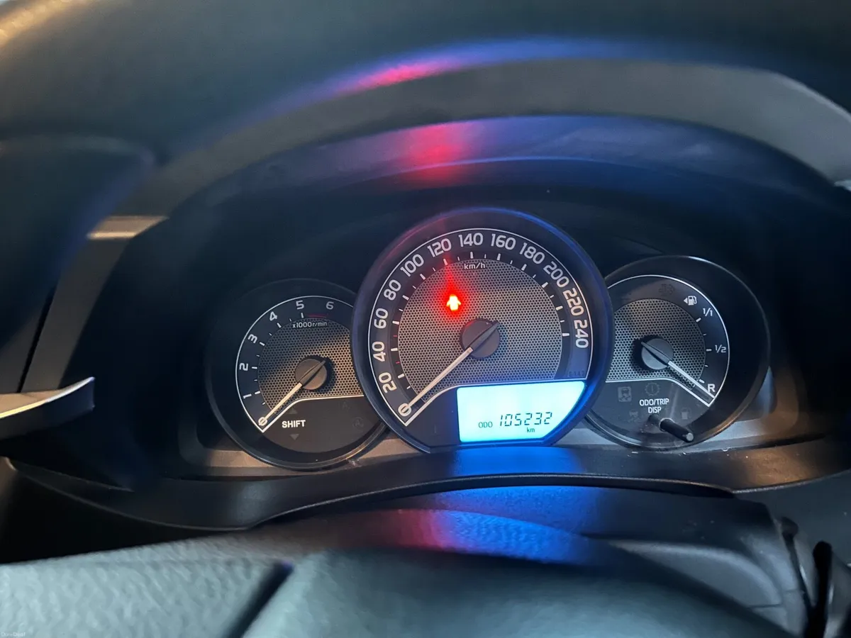 Toyota Corolla 2016 - Image 3