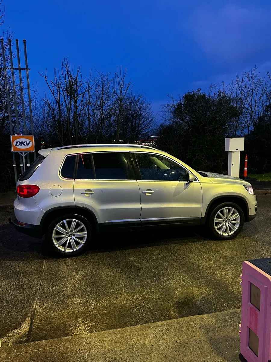 Volkswagen Tiguan automatic - Image 1