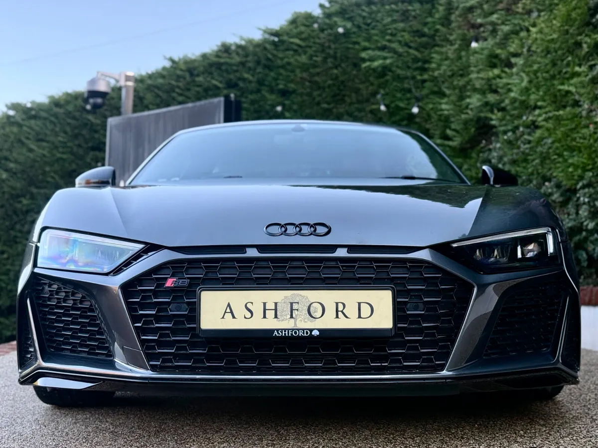 2021 Audi R8 V10 5.2 TFSI 570BHP QUATTRO - Image 2