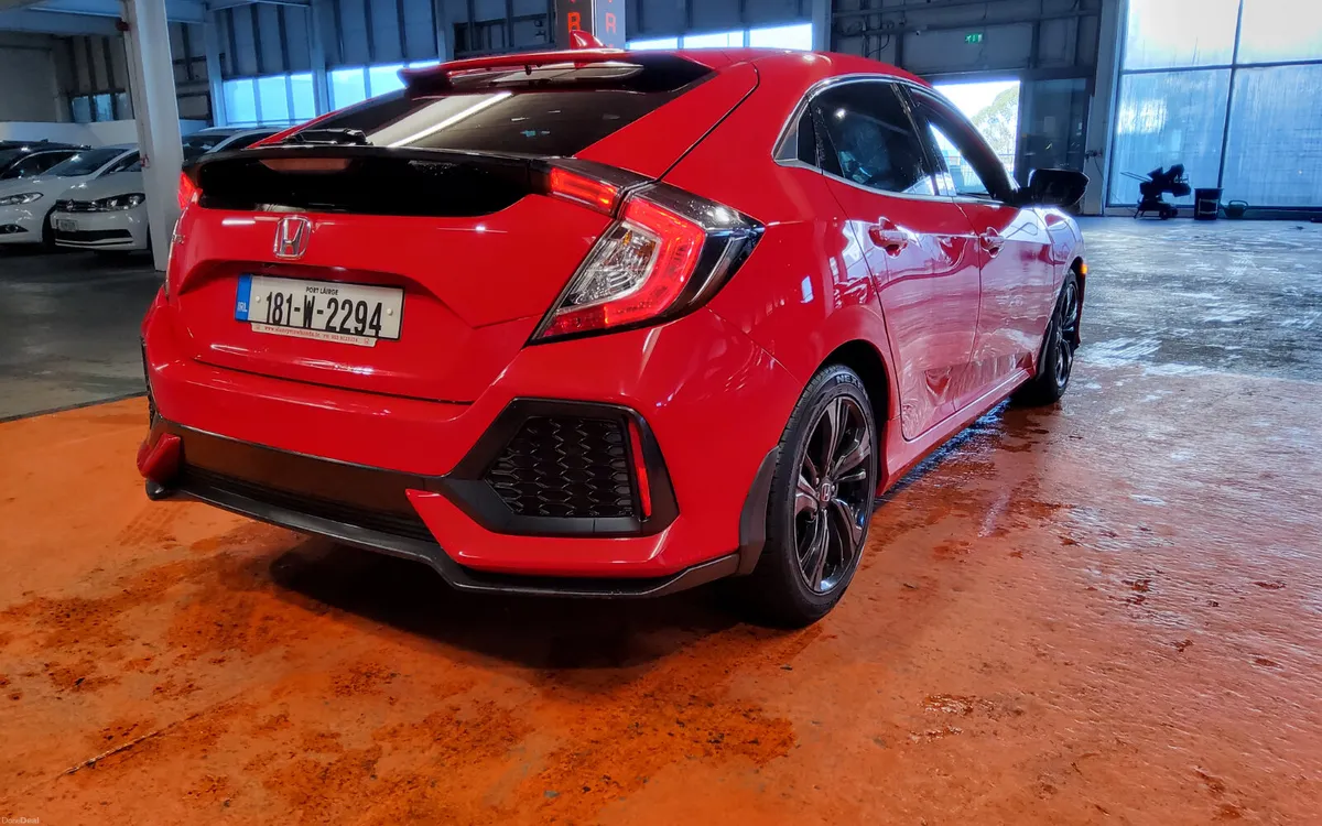 Honda Civic 2018 - Image 4