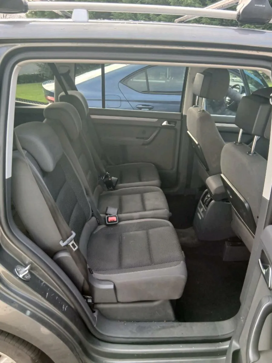 Volkswagen Touran 2015 - Image 4