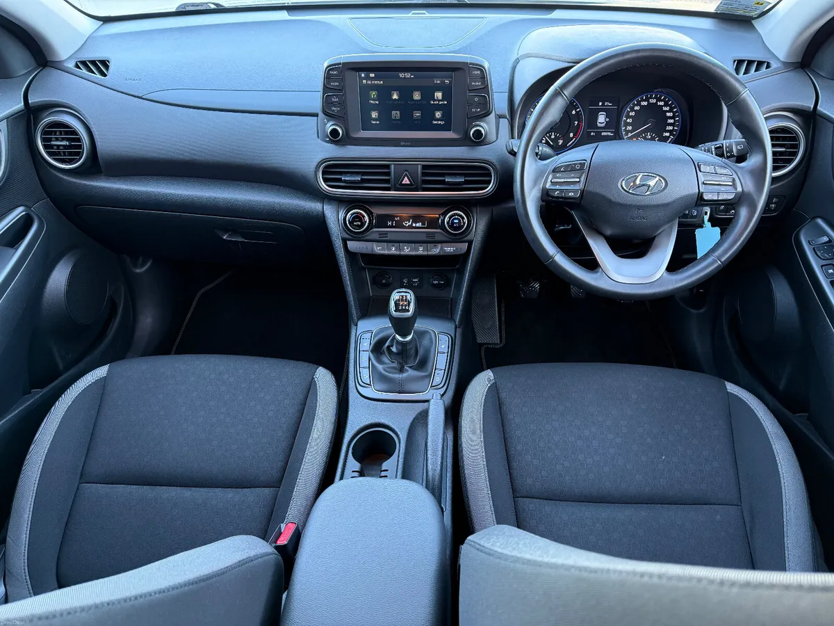2019 Hyundai Kona 1.0P Executive Two Tone - Image 3