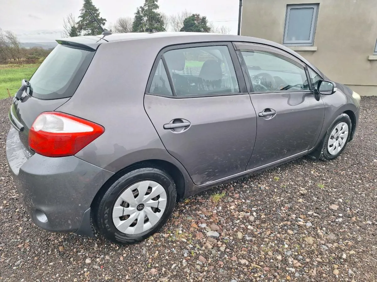 Toyota Auris - Image 4