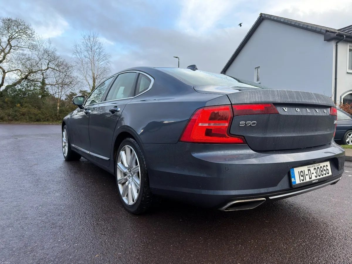 Volvo S90 T8 Inscription - Image 1