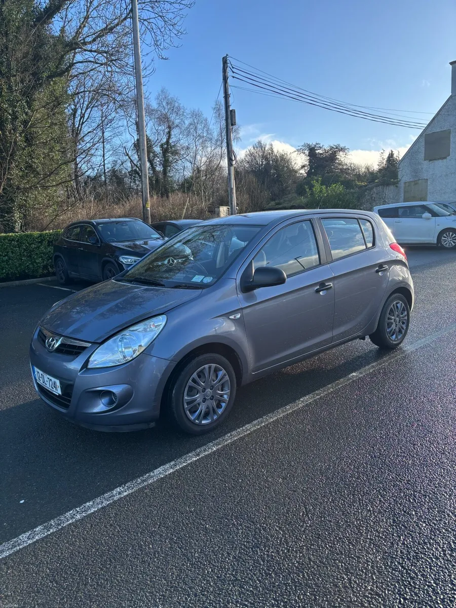 Hyundai i20 2012 - Image 2