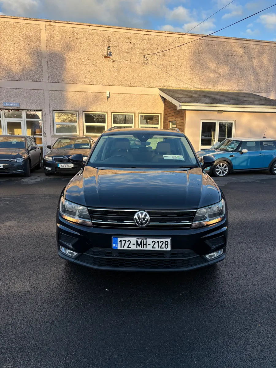 2017 Volkswagen Tiguan 2.0 TDI SE - Image 2