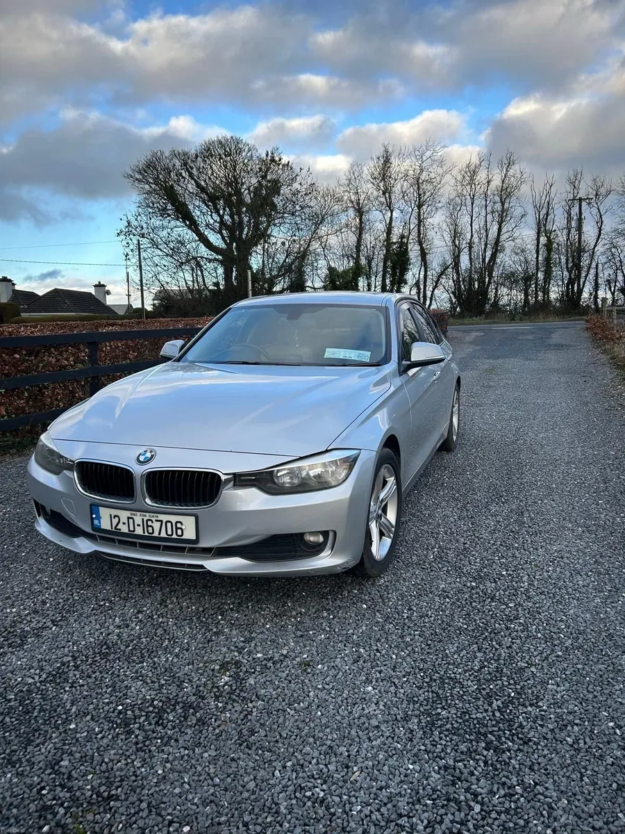 2012 BMW 318d manual - Image 1