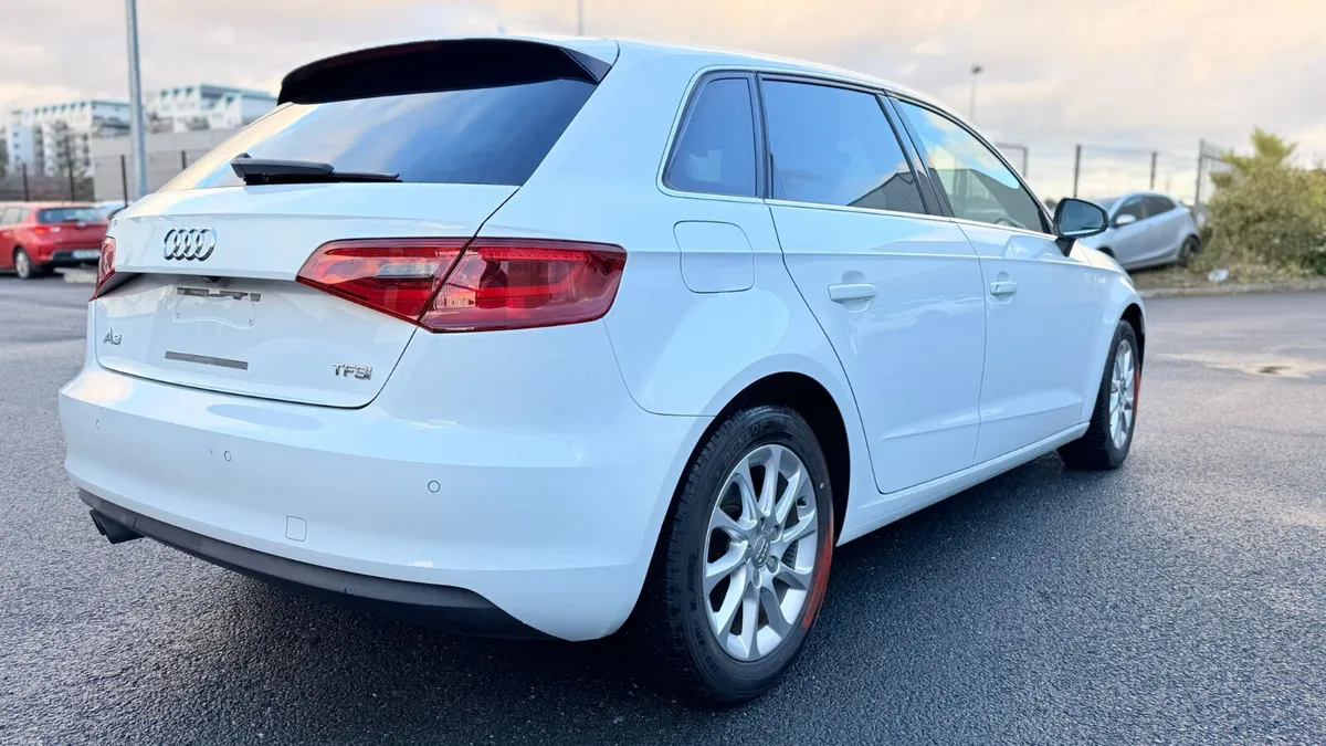 Audi A3 2015 - Image 4