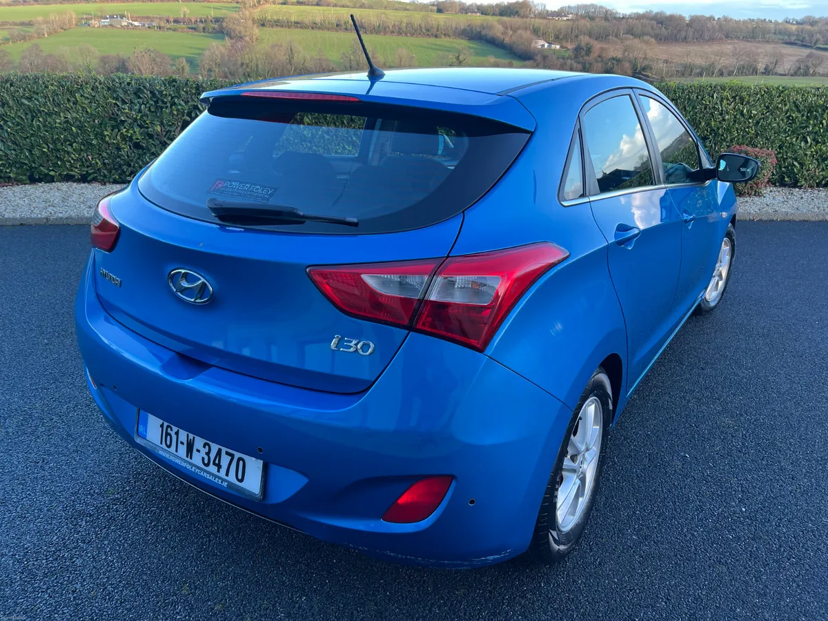 2016 Hyundai i30 1.6 Diesel 5Dr H/B Deluxe - Image 3