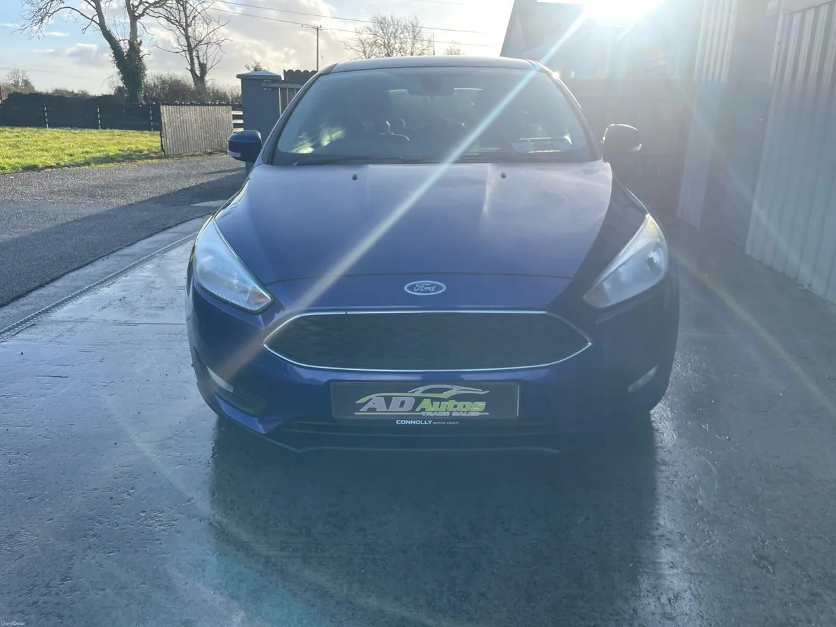 Ford Focus LIKE NEW - Image 3