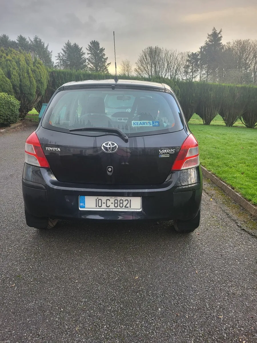 Toyota Yaris 2010 - Image 4