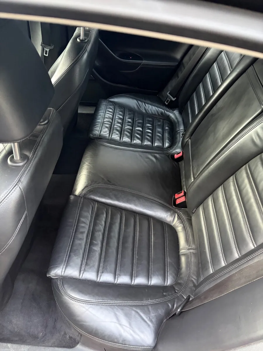 B6 Volkswagen Passat - Image 2