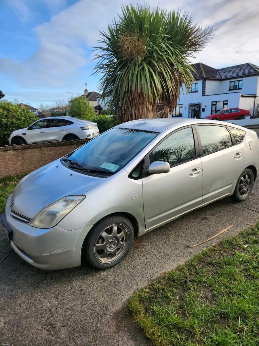 Toyota Prius - Image 1