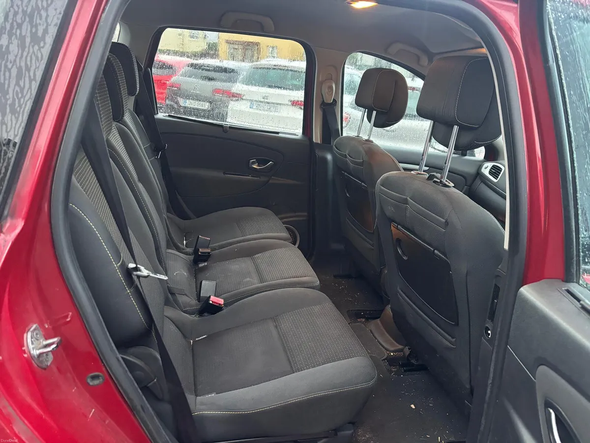 Renault Scenic 2010  DIESEL  1.5  TRADE  SALE - Image 4