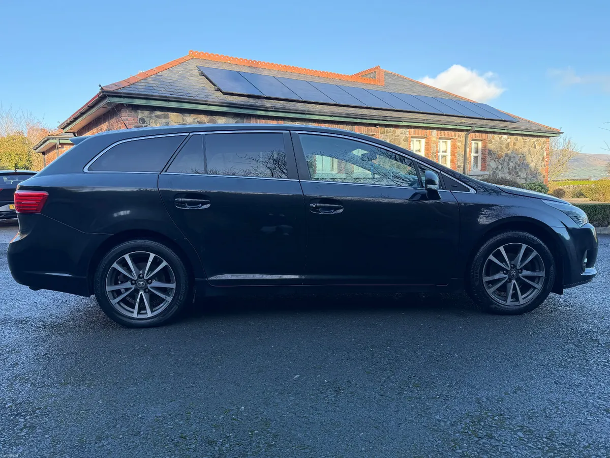 2014 Toyota Avensis 2.0 D-4D 125 Terra - Image 6