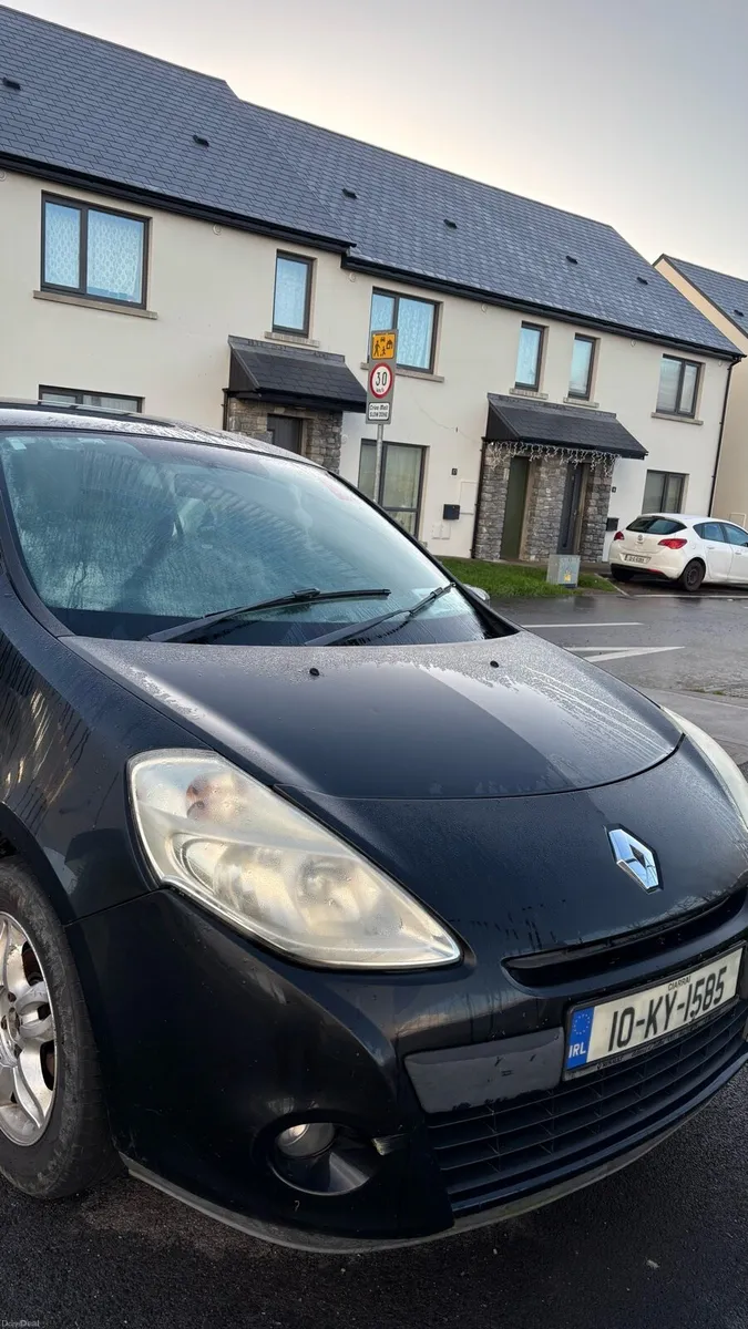 Renault Clio - Image 1