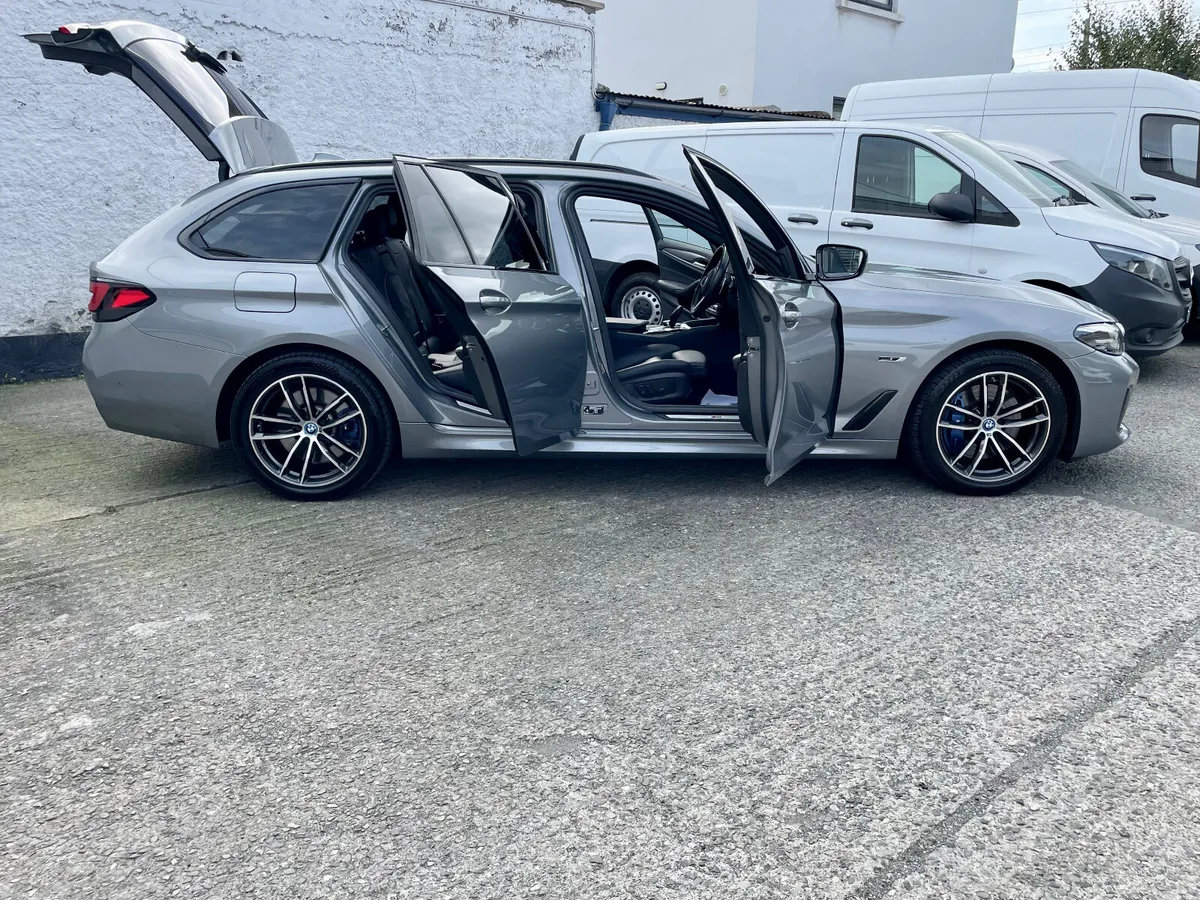 BMW 5-Series 530E M-Sport Touring PHEV Auto,2022 - Image 3