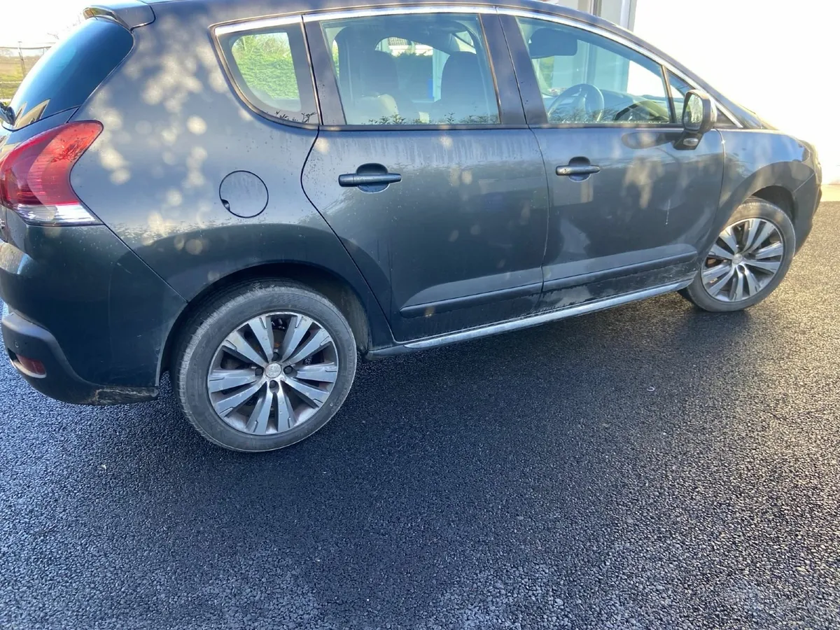 Peugeot 3008 2016 - Image 2