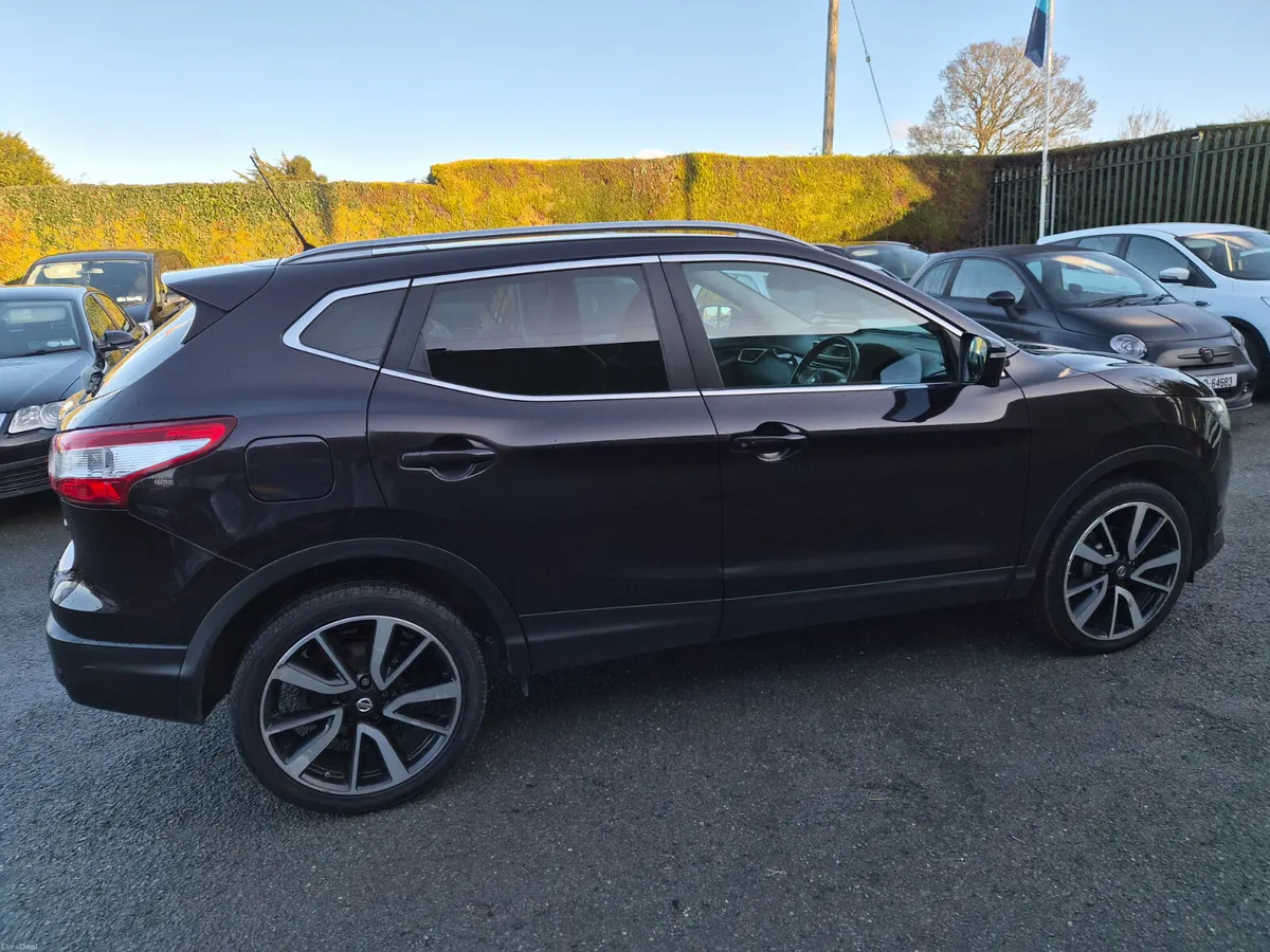Nissan Qashqai 2015 TEKNA PANORAMIC ROOF - Image 4
