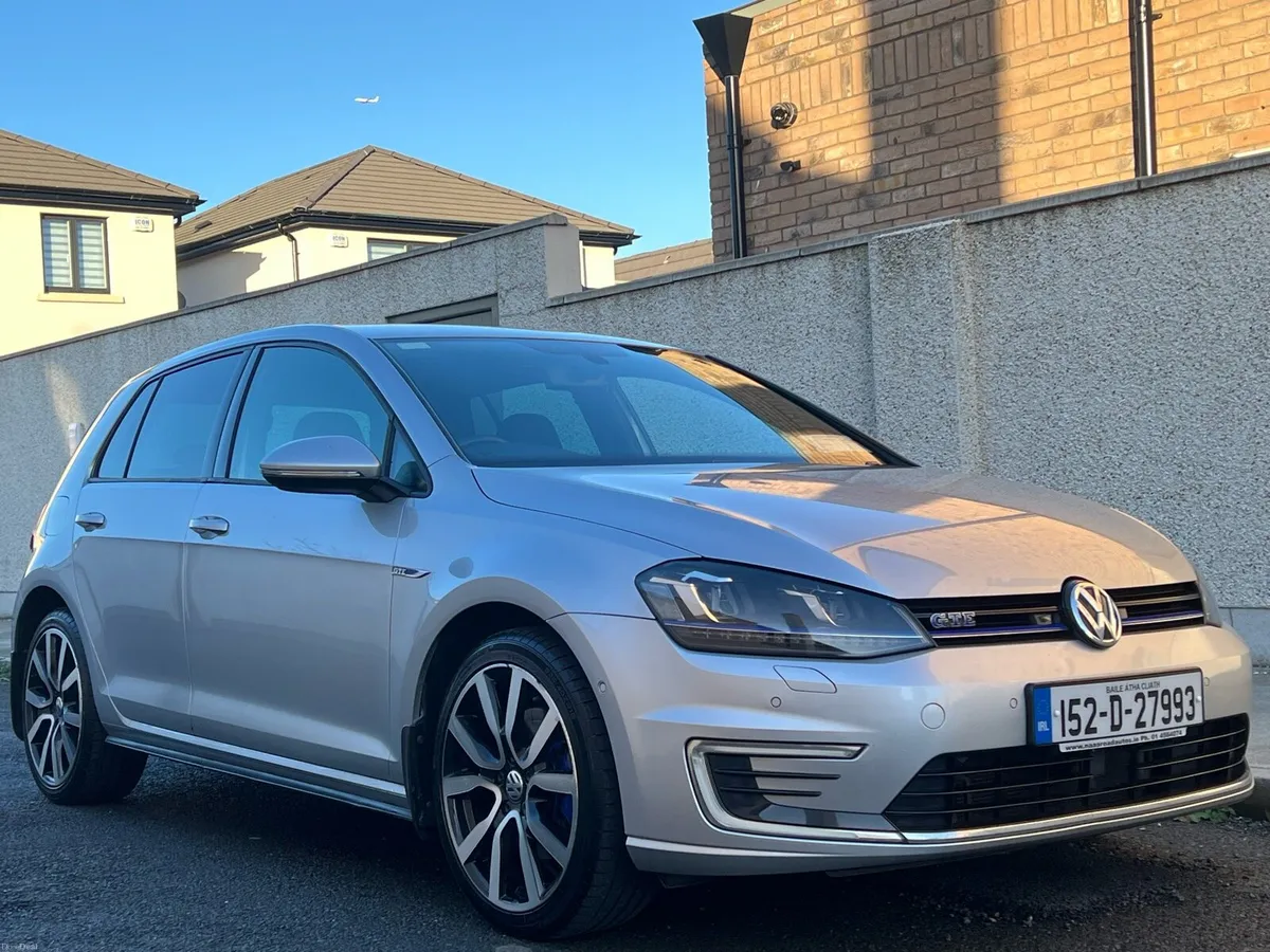2015 Volkswagen Golf GTE | 1.4 TSI Plug-In Hybrid - Image 3