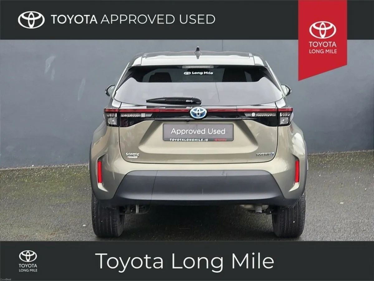 Toyota Yaris Cross 1.5 Hybrid Luna sport 5Dr - Image 4
