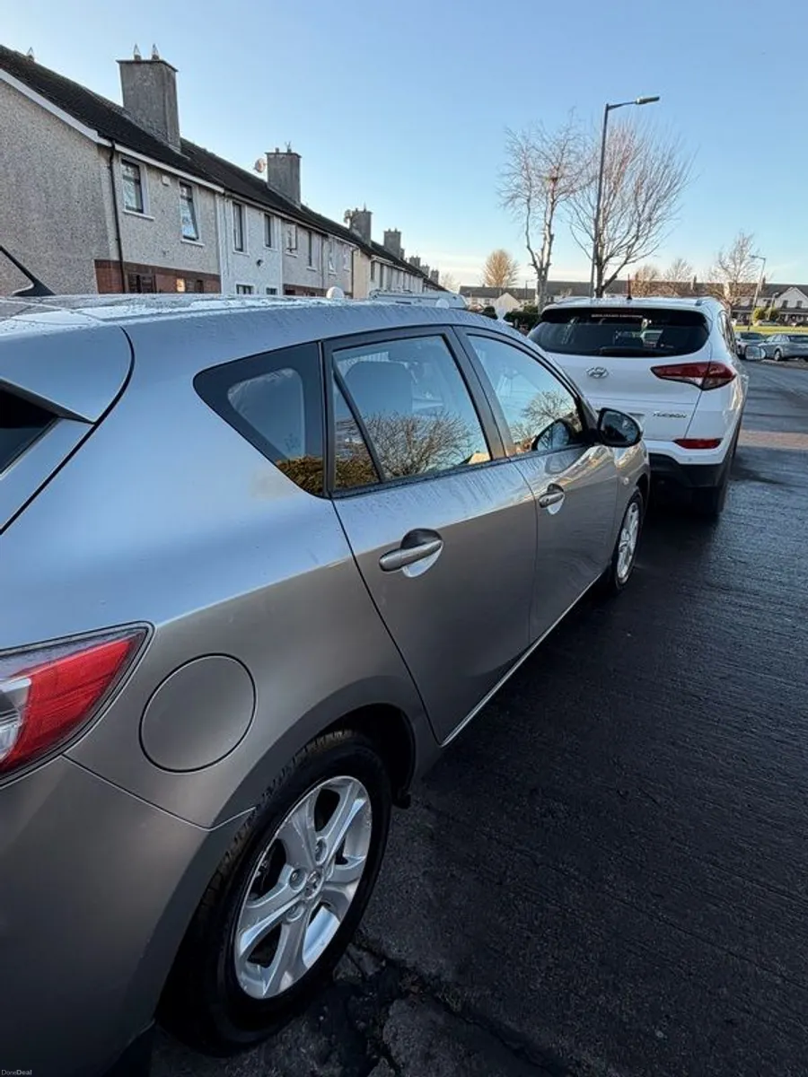 2010 Mazda Mazda3 - Image 3