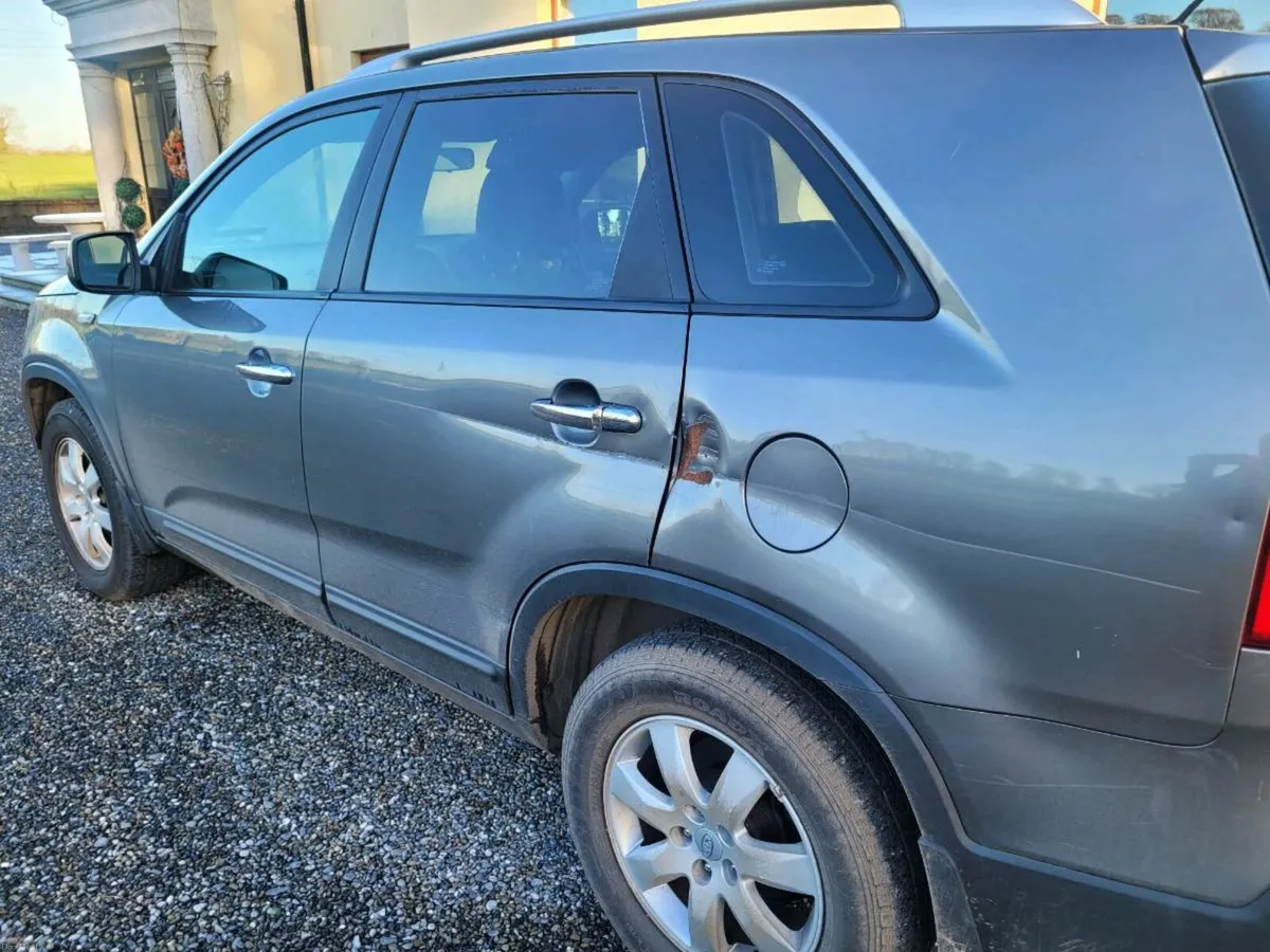 Kia Sorento - Image 4