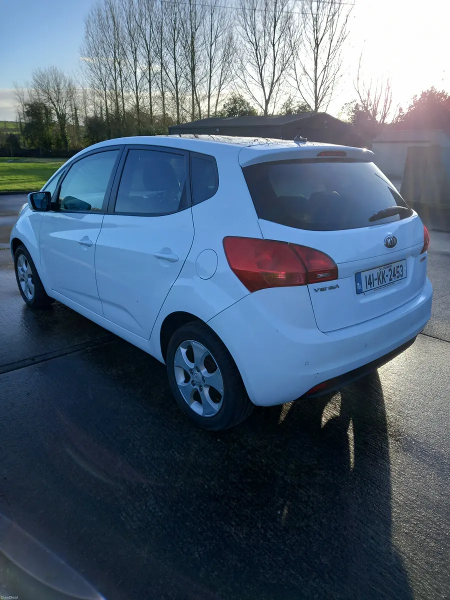 2014 Kia Venga Automatic 1.4 Diesel - Image 4