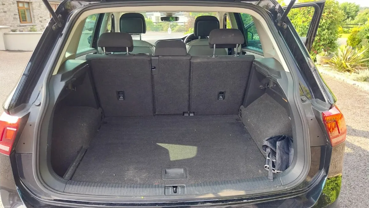 Volkswagen Tiguan 2017 - Image 4