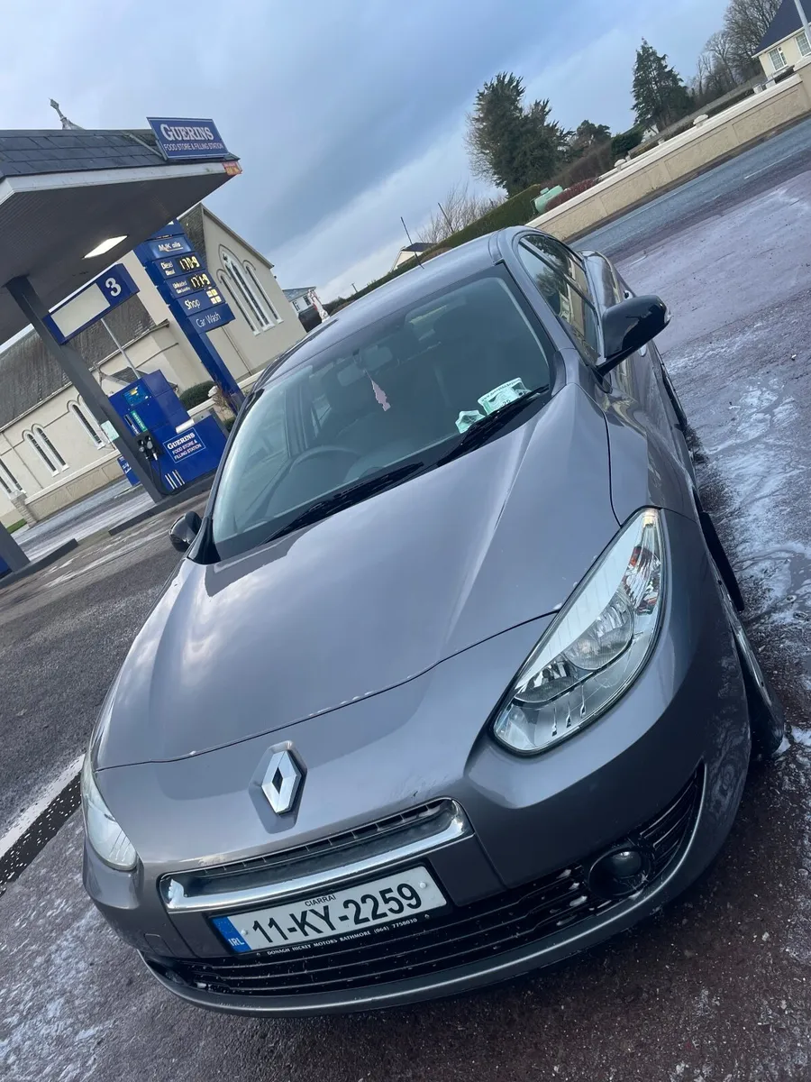 Renault Fluence 2011 - Image 4