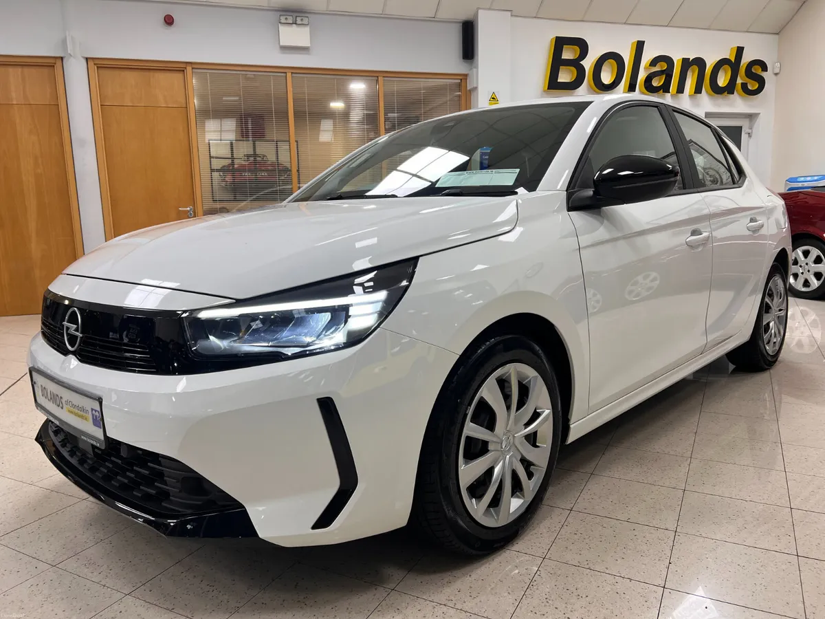 2024 As New Superb Value Tiny Kms FSH - Image 1