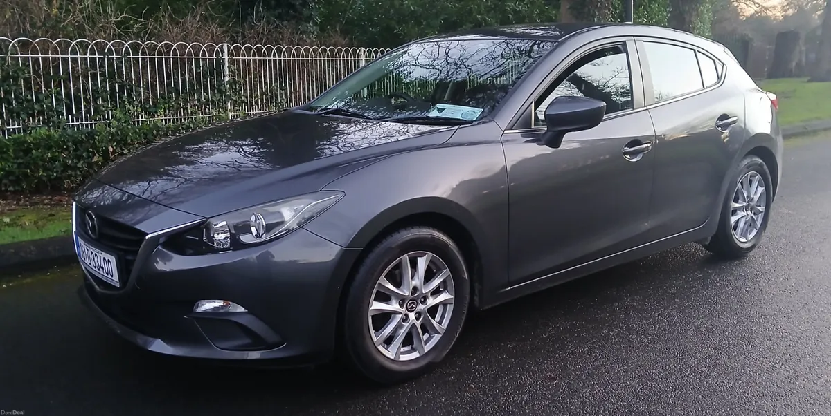 Mazda Mazda3 2016 1.5 PETROL EXEC 5dr IRISH CAR - Image 3