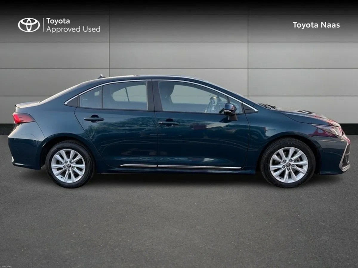 Toyota Corolla COROLLA LUNA SALOON - Image 3