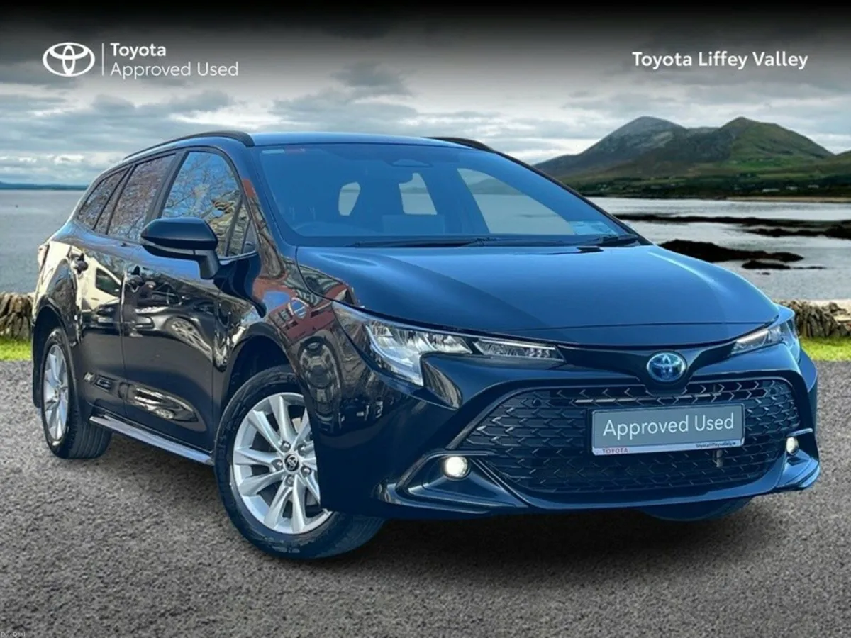 Toyota Corolla HYBRID LUNA TOURING SPORT AUTO - Image 1