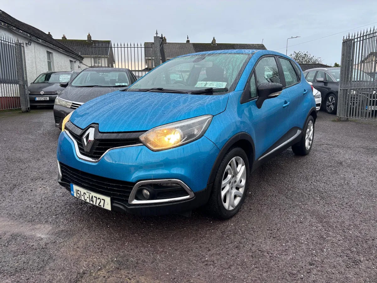 Renault Captur 2015  VERY  LOW  MILEAGE  PETROL - Image 2