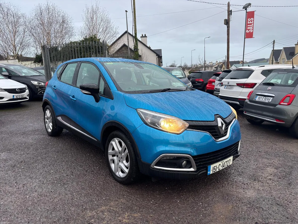 Renault Captur 2015  VERY  LOW  MILEAGE  PETROL - Image 1