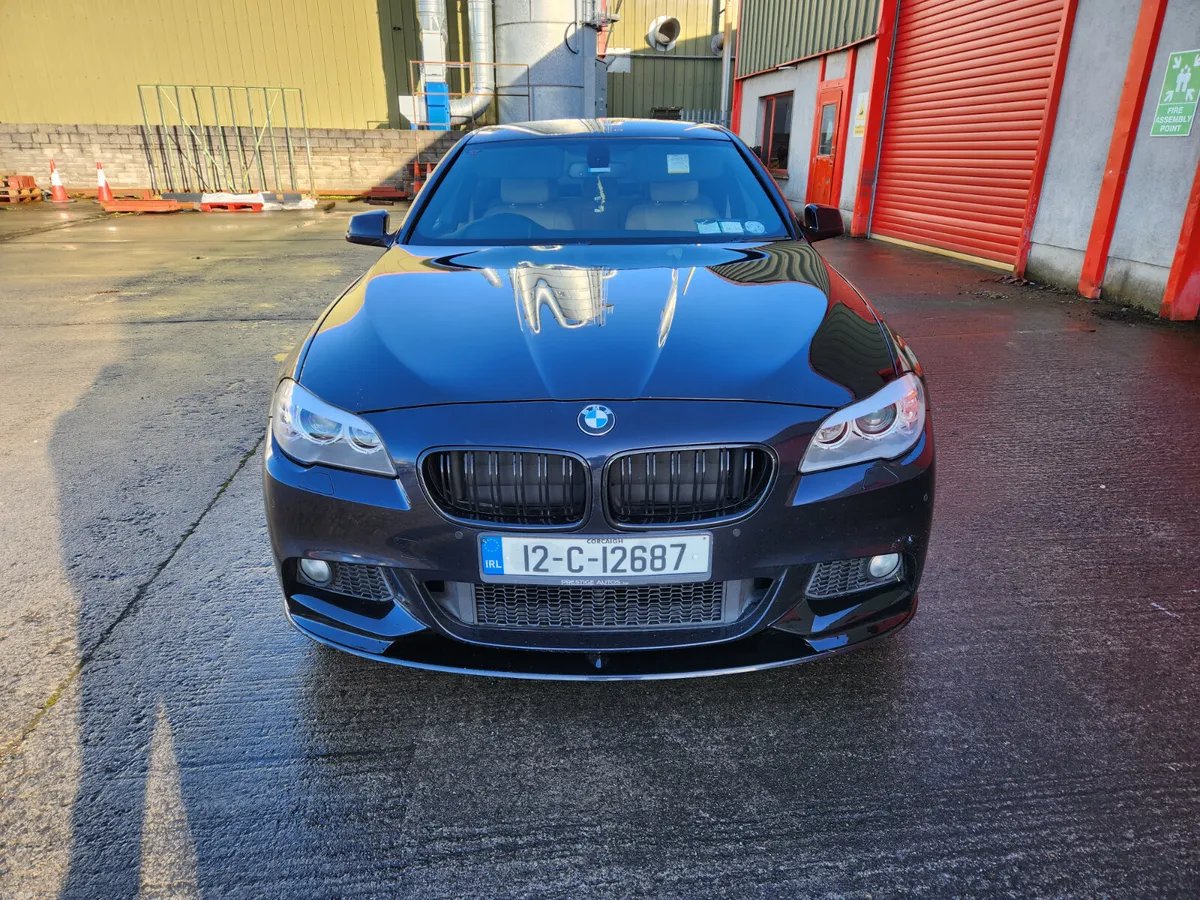 BMW 5-Series 2012 - Image 2