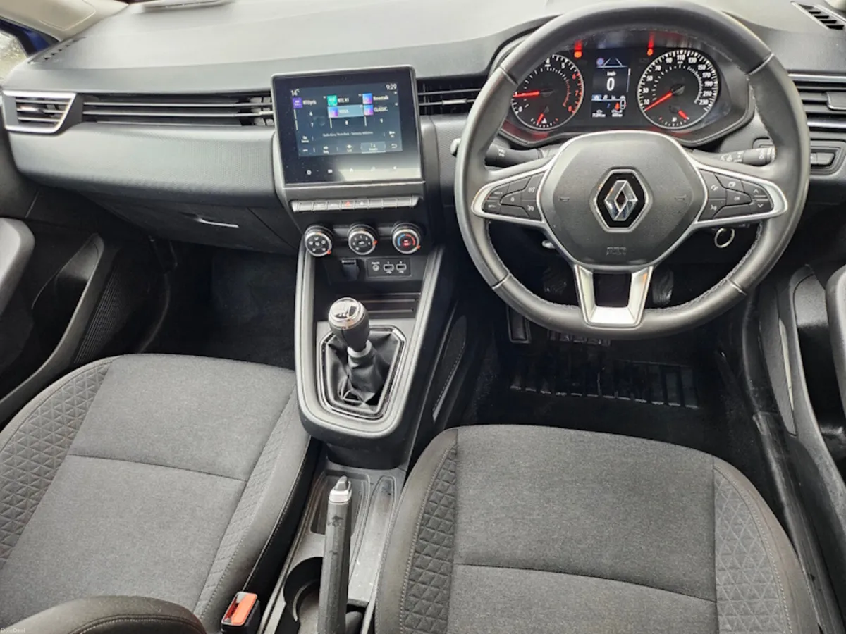 2023 Renault Clio Equilibre Warranty Finance - Image 2