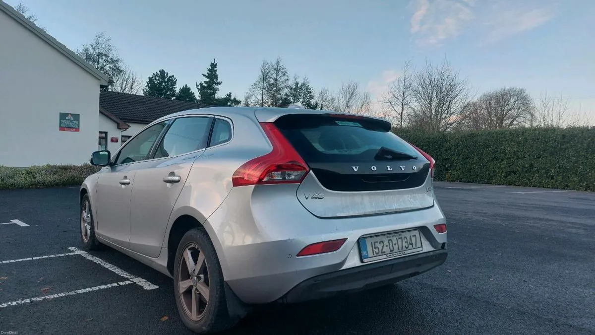 Volvo V40 2015 - Image 5