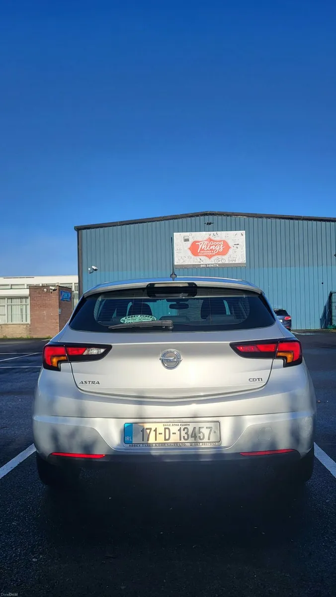 2017 OPEL ASTRA 1.6 DIESEL LOW MILAGE, CHEAP TAX - Image 3