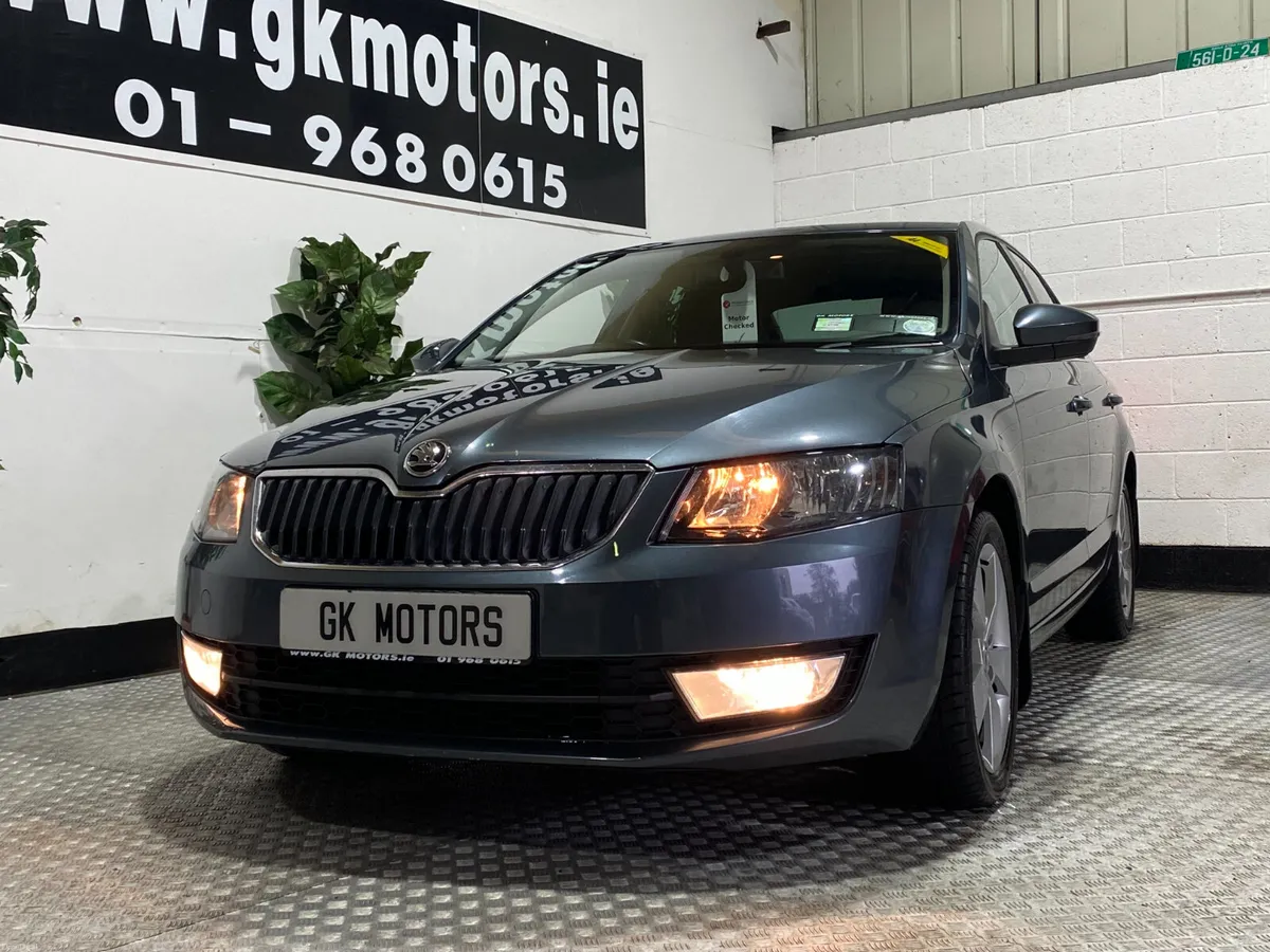Skoda Octavia 2015//PETROL///ELEGANCE// - Image 4
