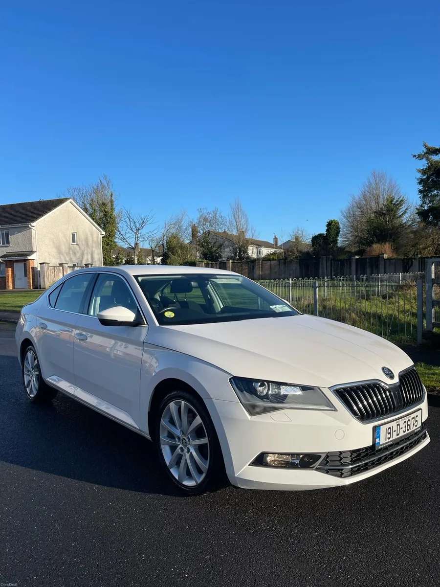 2019 Skoda Superb DSG Automatic - Image 1