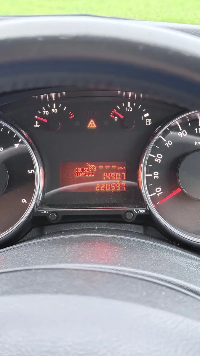 Peugeot 3008 2012 - Image 2