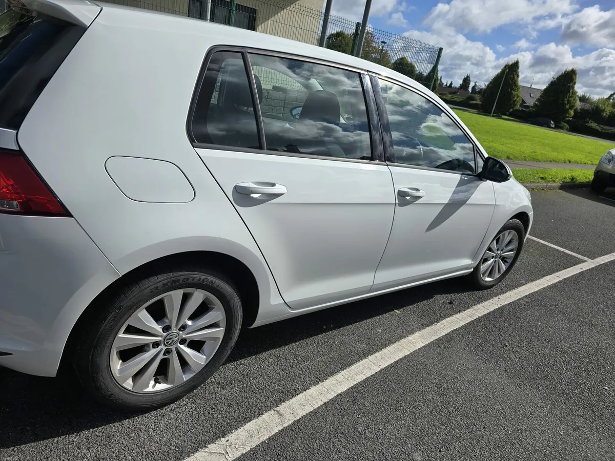 VW GOLF TDI BLUEMOTION 1.6 2016 - Image 3